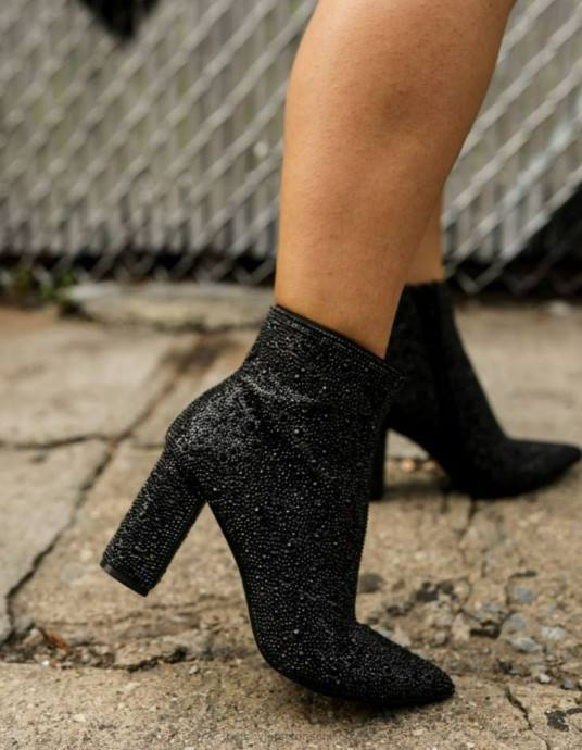 Frauen Betsey Johnson Cady Schwarz Schuhe ZJFF61