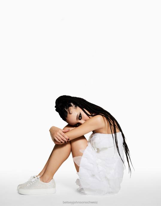 Frauen Betsey Johnson Sidny Elfenbein Schuhe ZJFF3