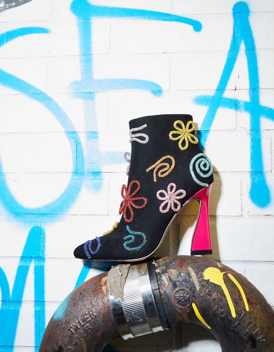 Frauen Betsey Johnson Sylvia Schwarz multi Schuhe ZJFF145