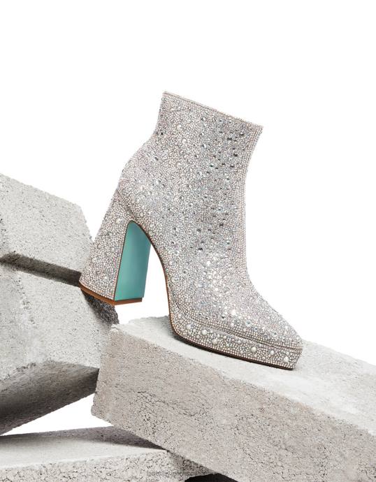 Frauen Betsey Johnson della Strasssteine Schuhe ZJFF15