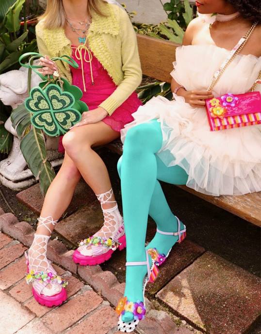 Frauen Betsey Johnson dottee lila Schuhe ZJFF74