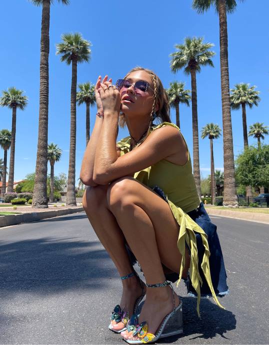 Frauen Betsey Johnson kynlee blau-multi Schuhe ZJFF34