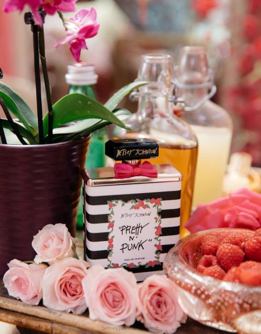 unisex Betsey Johnson Hübsches Punk-Eau de Parfum Rosa Zubehör ZJFF367